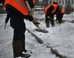 Киев от снега убирают 7 тыс. дворников