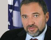 Глава МИД Израиля дал интервью из туалета