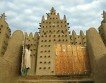 Мечеть из грязи в африканской Дженне